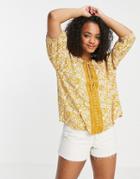 En Cr Me Smock Blouse In Yellow Paisley With Neck Detail Set