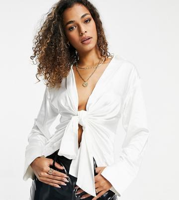Ei8th Hour Long Sleeved Plunge Front Shirt In White