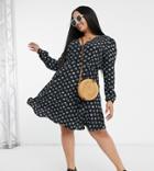 Glamorous Curve Long Sleeve V-neck Tea Dress In Shell Print-black