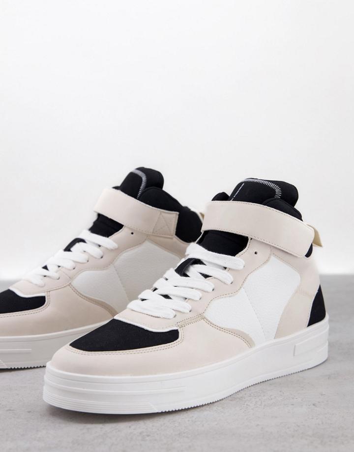 Bershka Hi Top Sneakers In White With Black Detailing