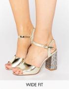 New Look Wide Fit Metallic Glitter Block Heeled Sandal - Gold