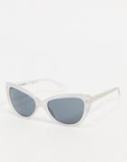 Aj Morgan Smirk Oversized Sunglasses In White