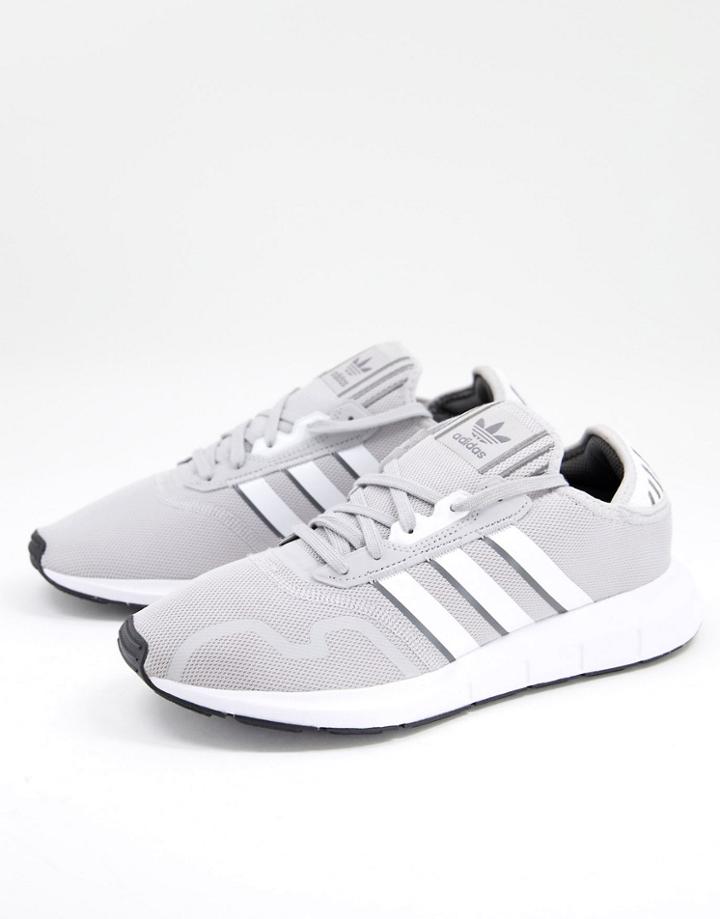 Adidas Originals Swift Run X Sneakers In Gray-grey