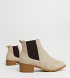 New Look Wide Fit Flat Chelsea Boot In Camel - Tan