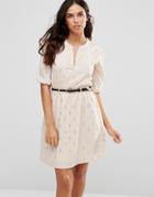 Yumi Belted Dress With 3/4 Sleeve In Cactus Foil Print - Nude