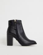 Oasis Ankle Boot With Side Zip In Black - Black