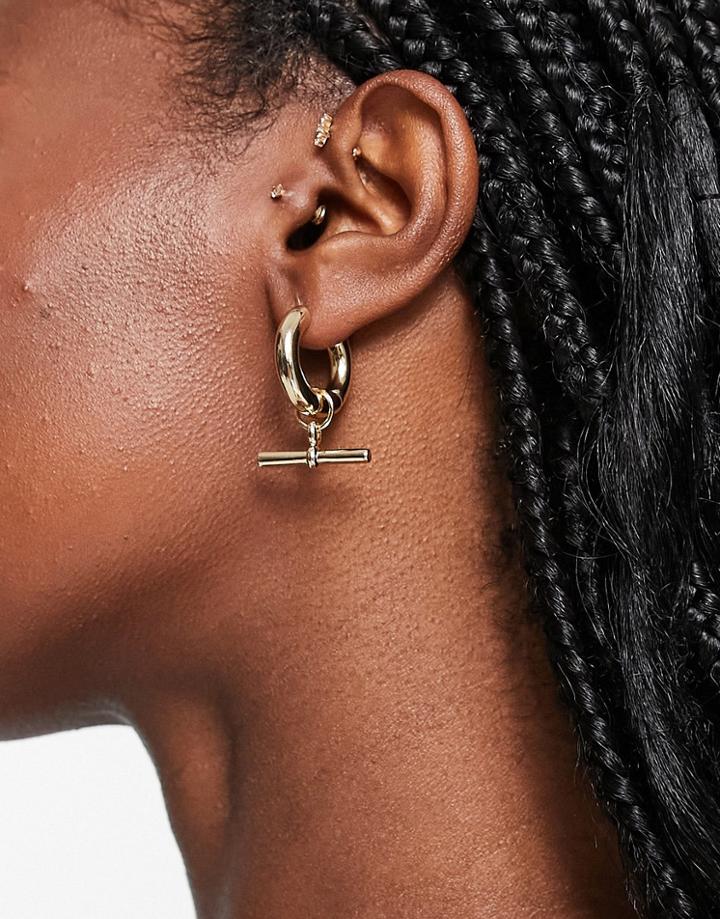 Svnx T Bar Gold Chunky Earrings