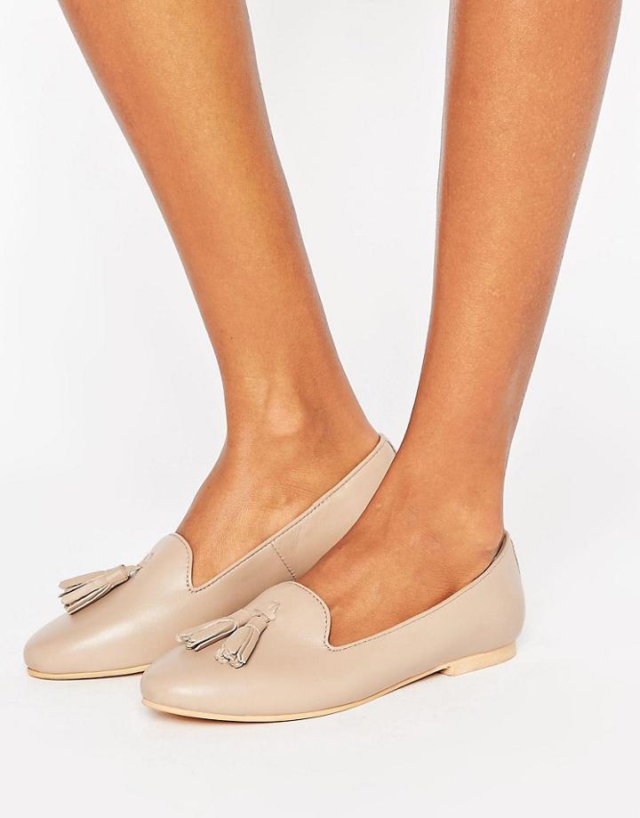 Park Lane Tassle Leather Loafer - Beige