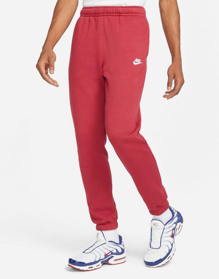 Nike Club Fleece Casual Fit Cuffed Sweatpants In Burgundy-red