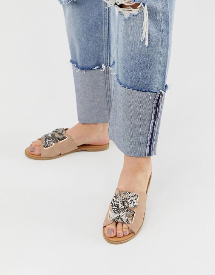 Qupid Mule Flat Sandals In Snake-beige