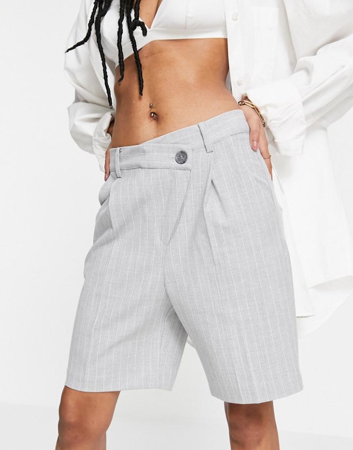 Pull & Bear Stepped Waist Shorts In Gray-grey