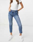 Levi's Wedgie Icon Fit Jeans In Light Wash-blues