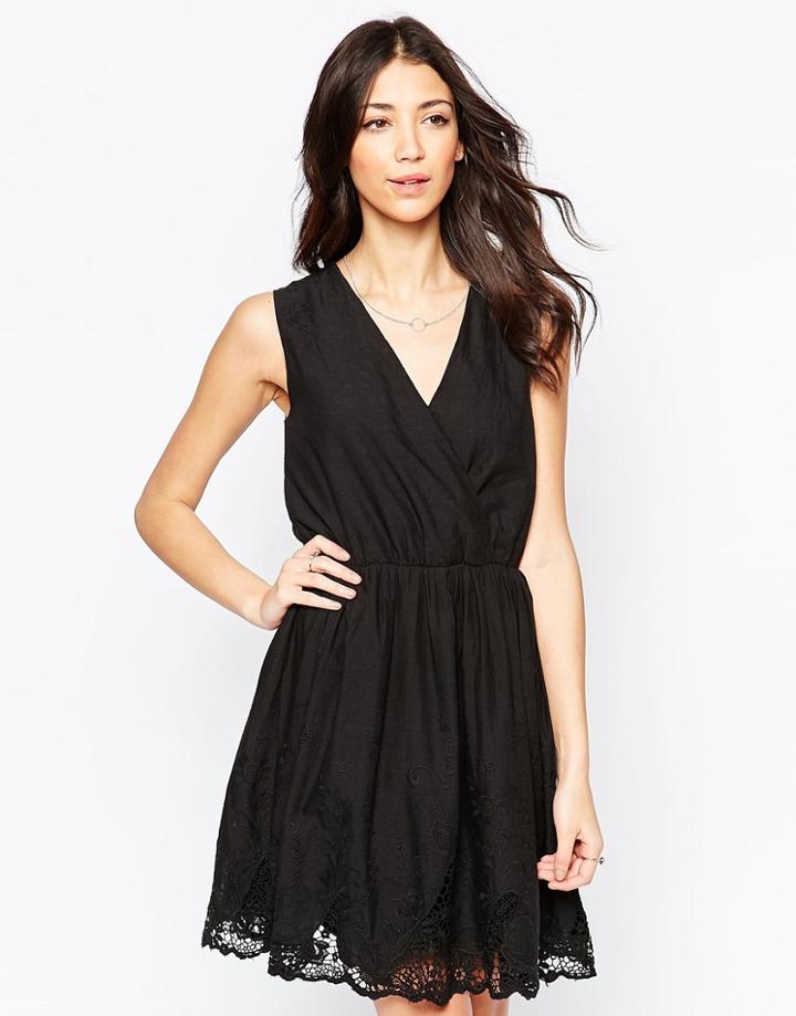 Lavand V Neck Skater Dress With Lace Hem - Bk
