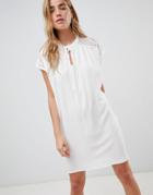 Qed London Shift Dress With Lace Insert - White