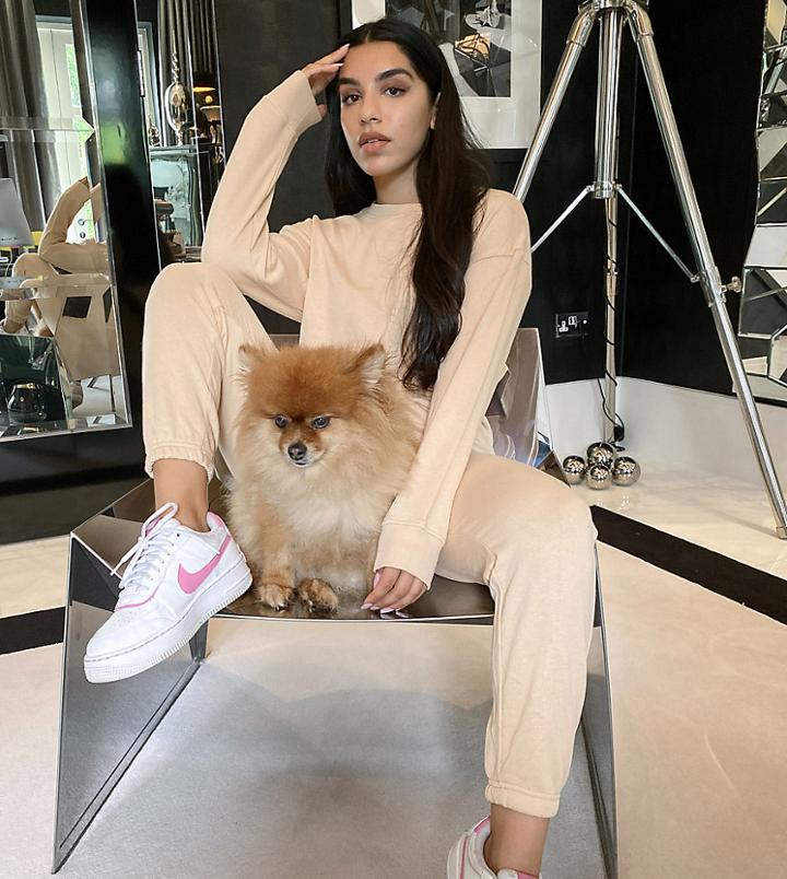 Missguided Petite Two-piece Crop Sweatshirt And Jogger In Beige-neutral