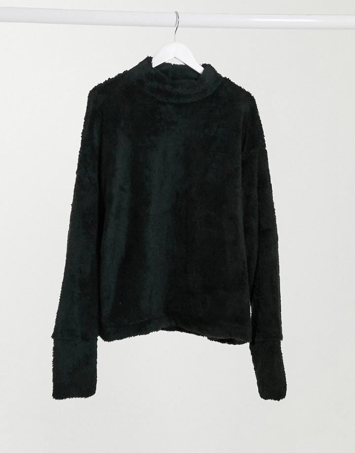 Street Collective High Neck Fleece In Black