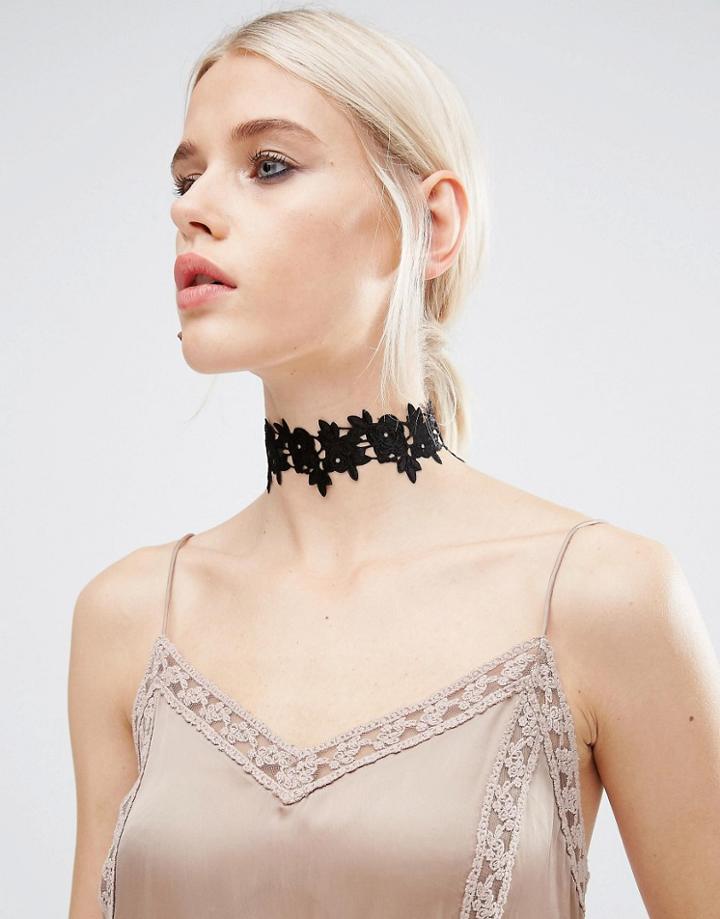 Asos Rosebud Velvet Choker Necklace - Black