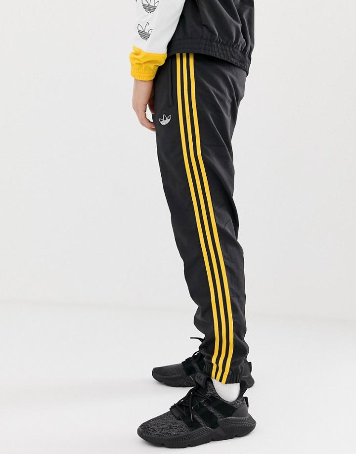 Adidas Originals Woven 3 Stripe Sweatpants In Black Dv3142 - Black