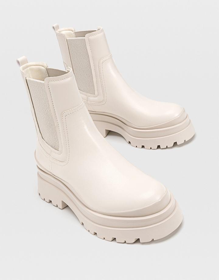 Stradivarius Chunky Sole Chelsea Boots In Ecru-white
