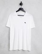 Abercrombie & Fitch V Neck T-shirt In White