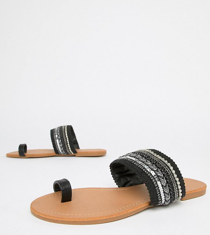 Qupid Toepost Embellished Flat Sandals - Black