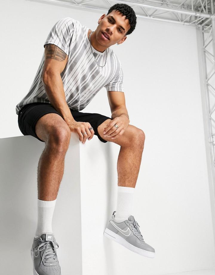 Brave Soul Crew Neck Vertical Stripe T-shirt In Silver Gray-grey
