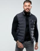 Fred Perry Padded Vest In Black - Black