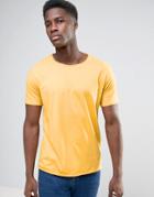 Weekday Dark T-shirt - Yellow