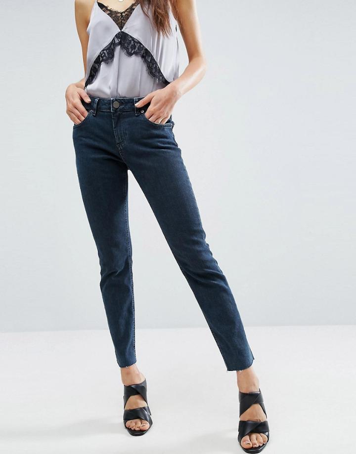 Asos Kimmi Shrunken Boyfriend Jeans In Zeba Darkwash With Raw Hem - Bl