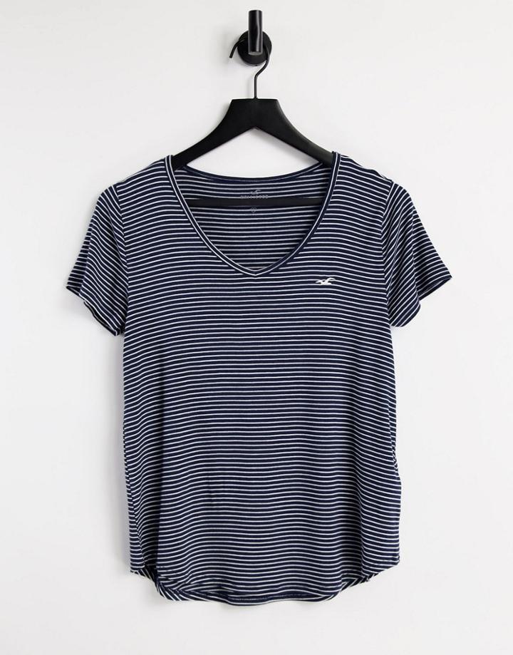 Hollister Basic V-neck T-shirt In Navy Stripe