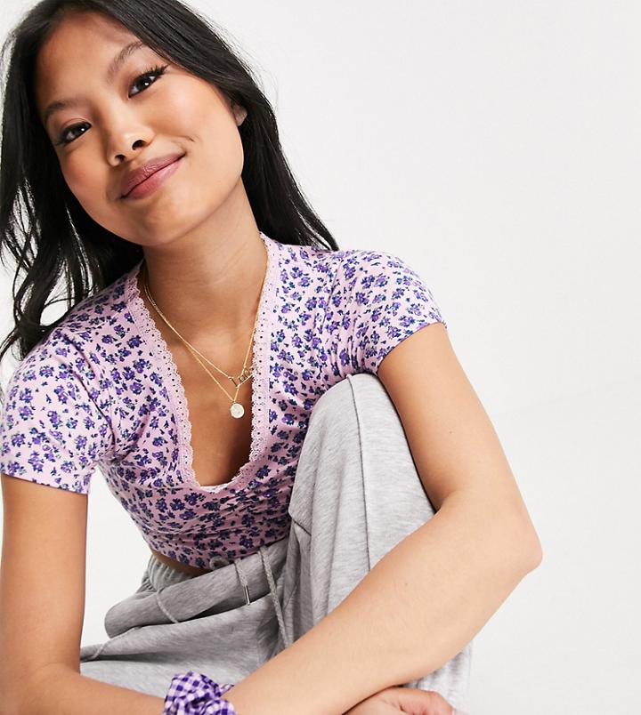 Asos Design Petite V Neck Cap Sleeve Top With Trim In Vintage Floral-pink