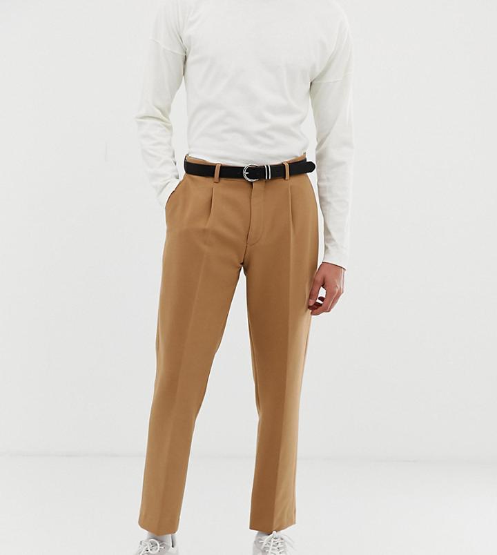 Noak Slim Pleated Cropped Pants In Camel - Brown