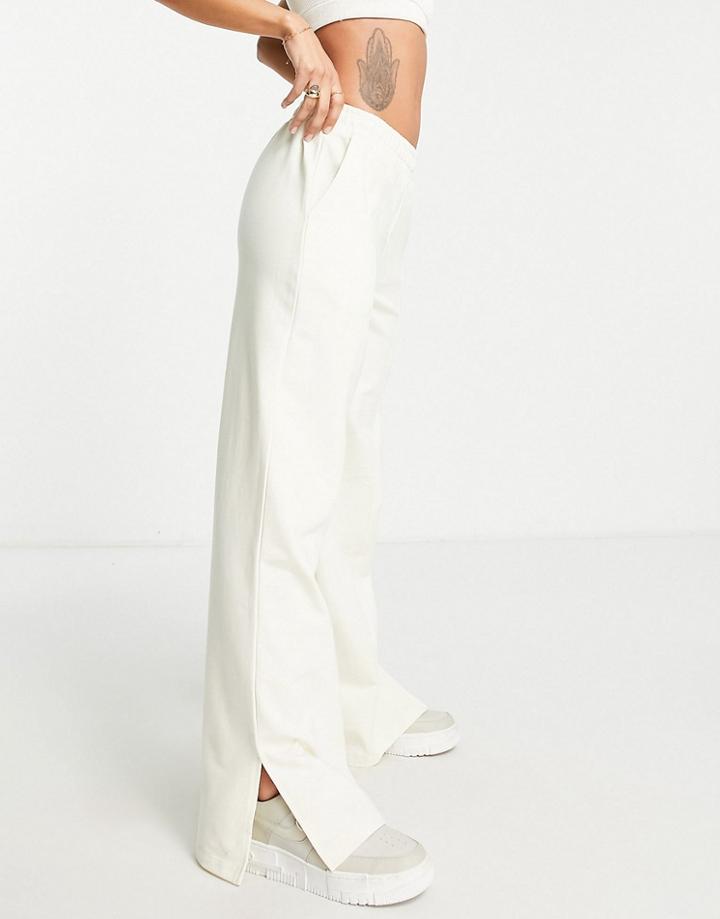 Asos Design Low Rise Straight Leg Sweatpants With Pintuck In Buttermilk-neutral