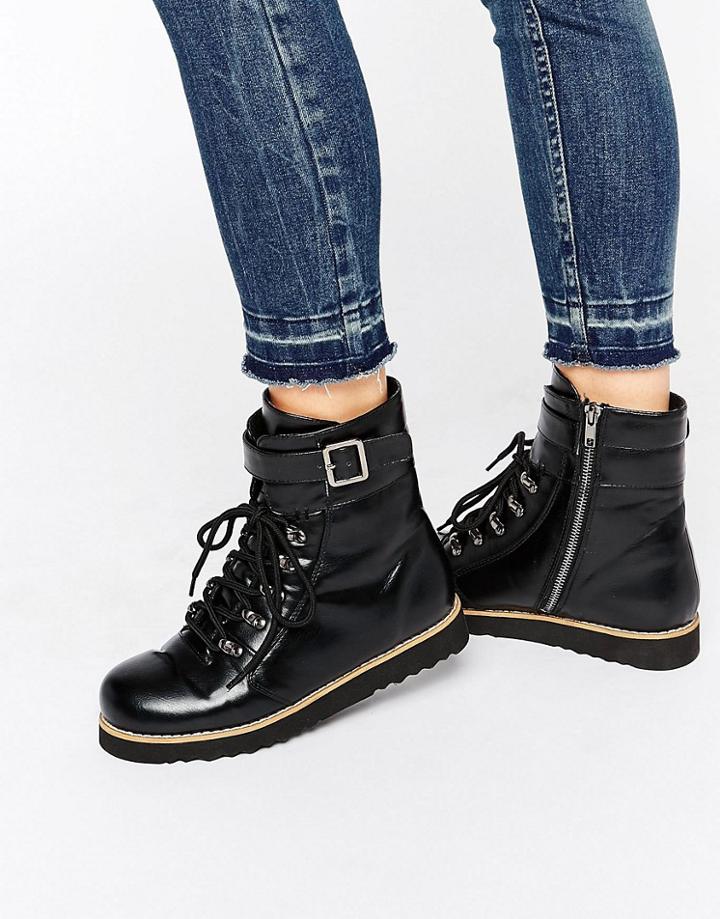 Park Lane Eva Sole Hiker Boot - Black