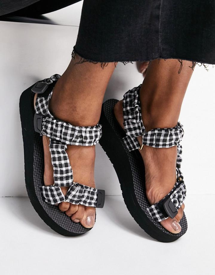 Stradivarius Gingham Strap Sandal In Black-multi