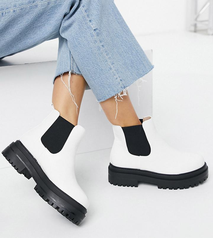 Raid Wide Fit Ronnie Chunky Chelsea Boots In White