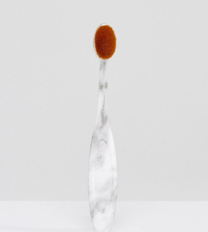 Pro Brushes The Marble Oval Brush 6 - Clear