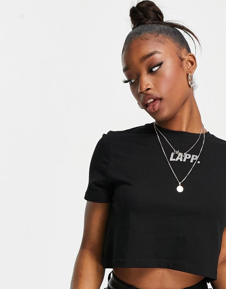 Lapp Motif Basic Cropped T-shirt In Black