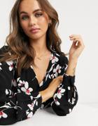 New Look V Neck Floral Dress In Black