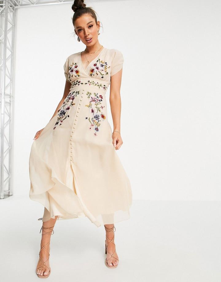 Hope & Ivy Plunge Floral Embroidered Midi Tea Dress In Ivory-white