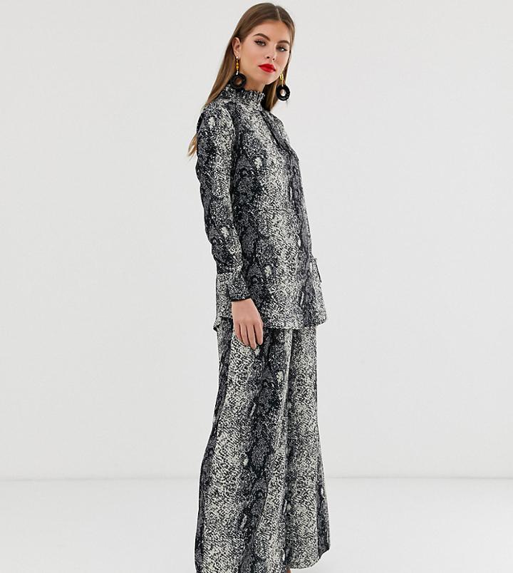 Verona Wide Leg Pants Two-piece In Python Print-gray
