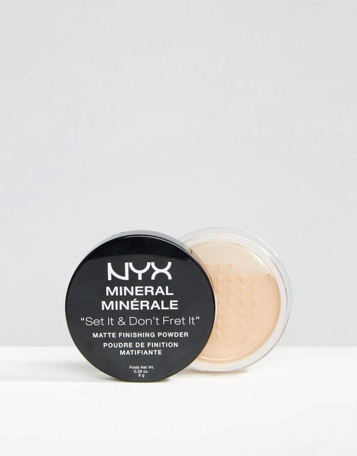 Nyx Mineral Finishing Powder - Cream