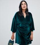 Boohoo Plus Velvet Kimono Sleeve Mini Dress In Green - Green