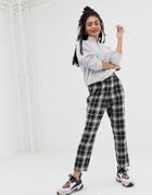 New Look Tapered Pants In Plaid - Black