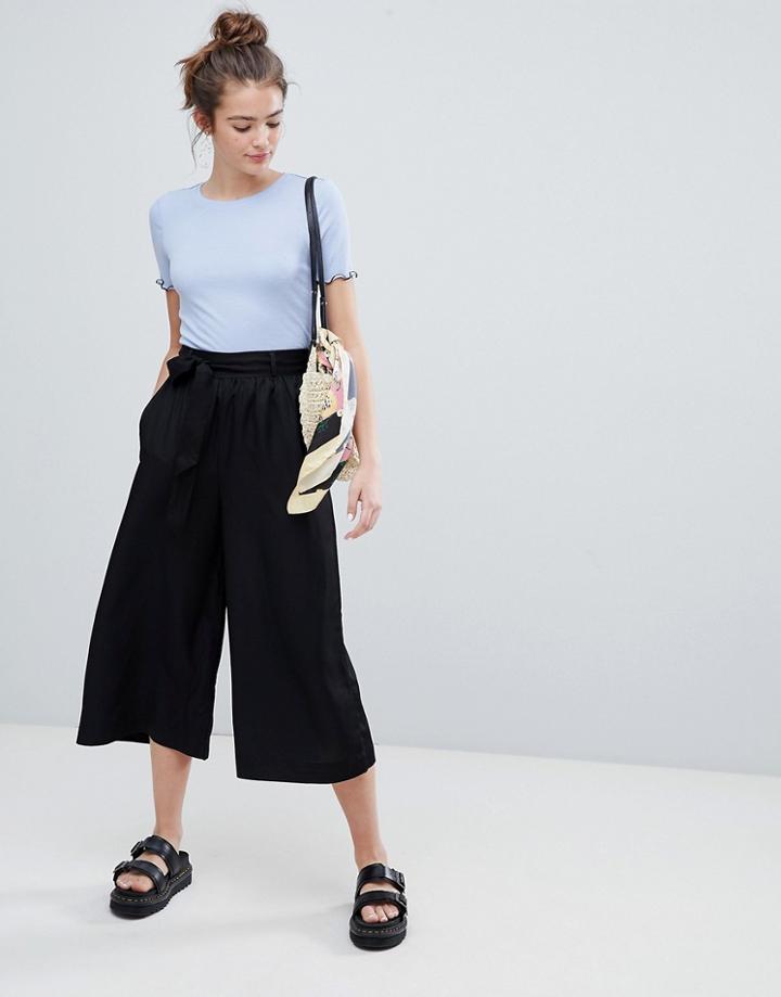 Monki Tie Front Cropped Pants In Black - Black