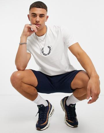 Fred Perry Laurel Wreath T-shirt In White
