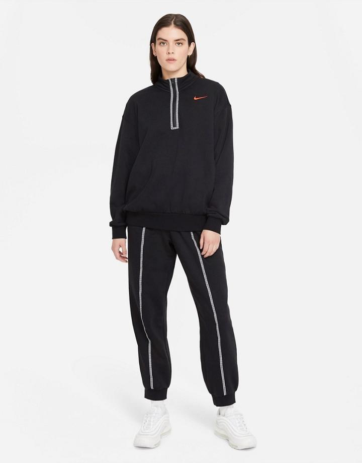 Nike Icon Clash Taping Cuffed Sweatpants In Black