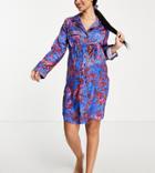 Hope & Ivy Maternity Satin Nightie And Hair Scrunchie Set In Cobalt Blue Floral-blues