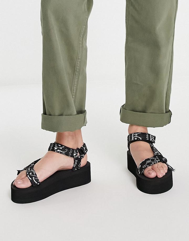 Truffle Collection Flatform Sporty Flat Sandals In Black / White