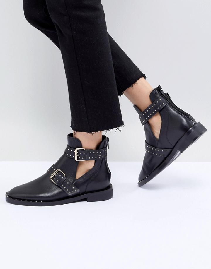 Stradivarius Multi Buckle Cut-out Boot - Black